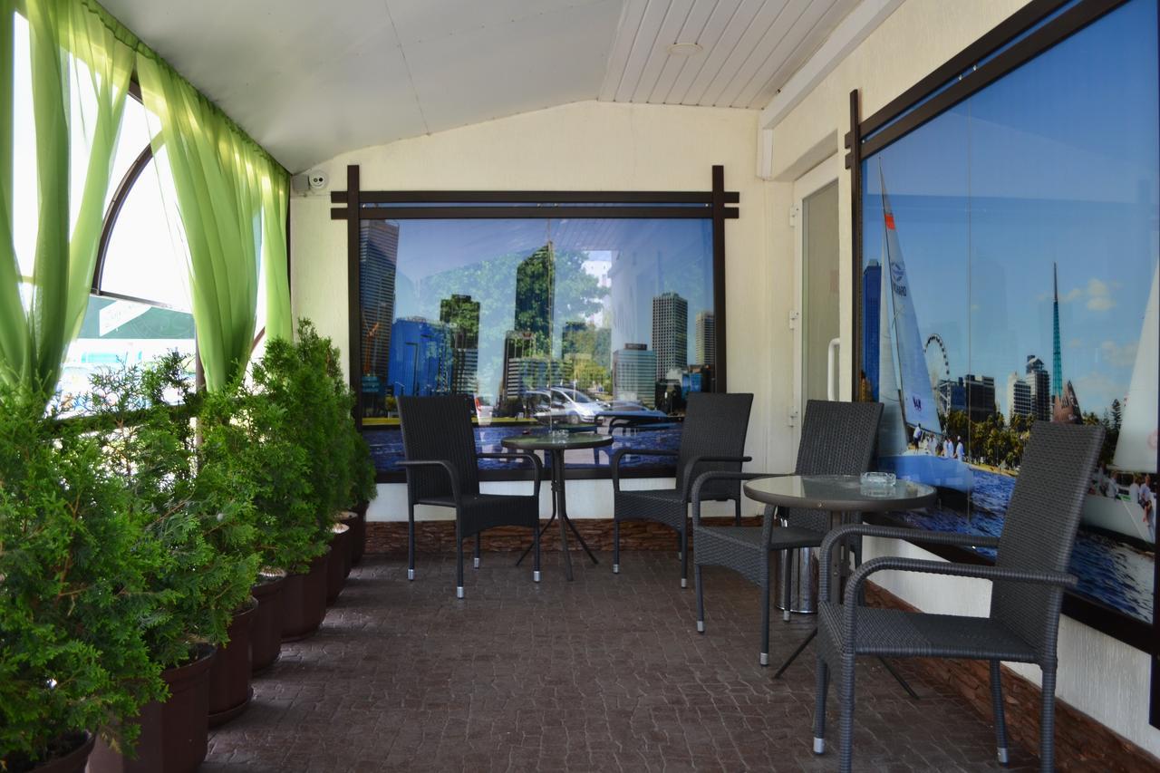 City Hotel Gomel Esterno foto