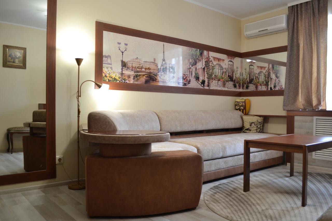 City Hotel Gomel Esterno foto