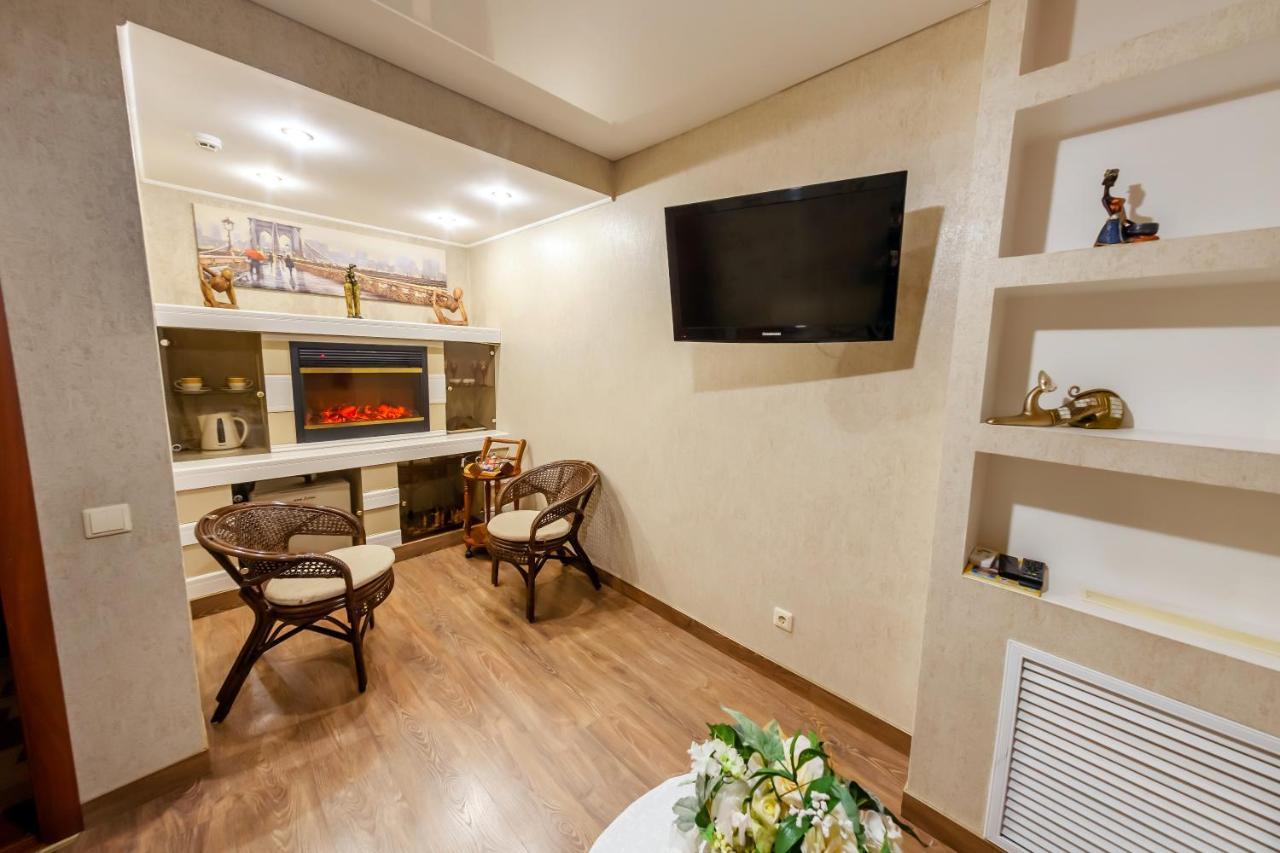 City Hotel Gomel Esterno foto