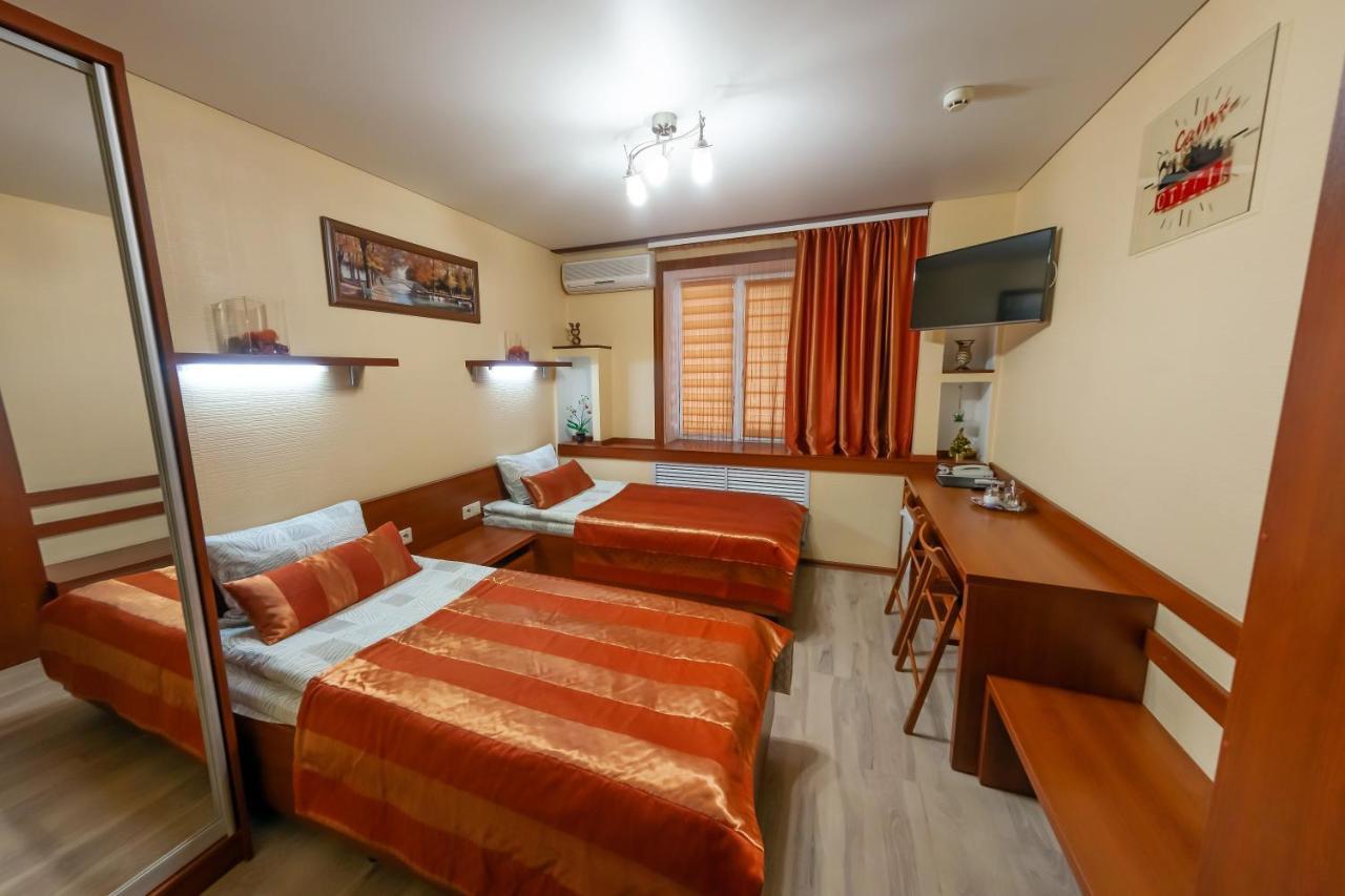 City Hotel Gomel Esterno foto