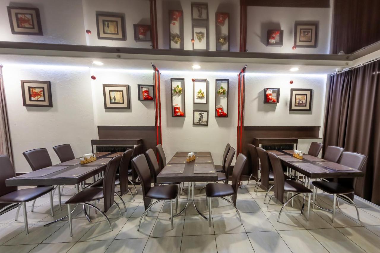 City Hotel Gomel Esterno foto