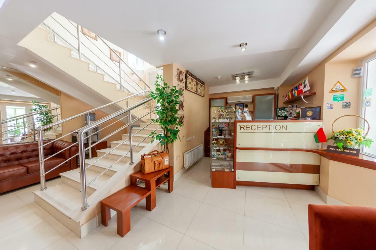 City Hotel Gomel Esterno foto