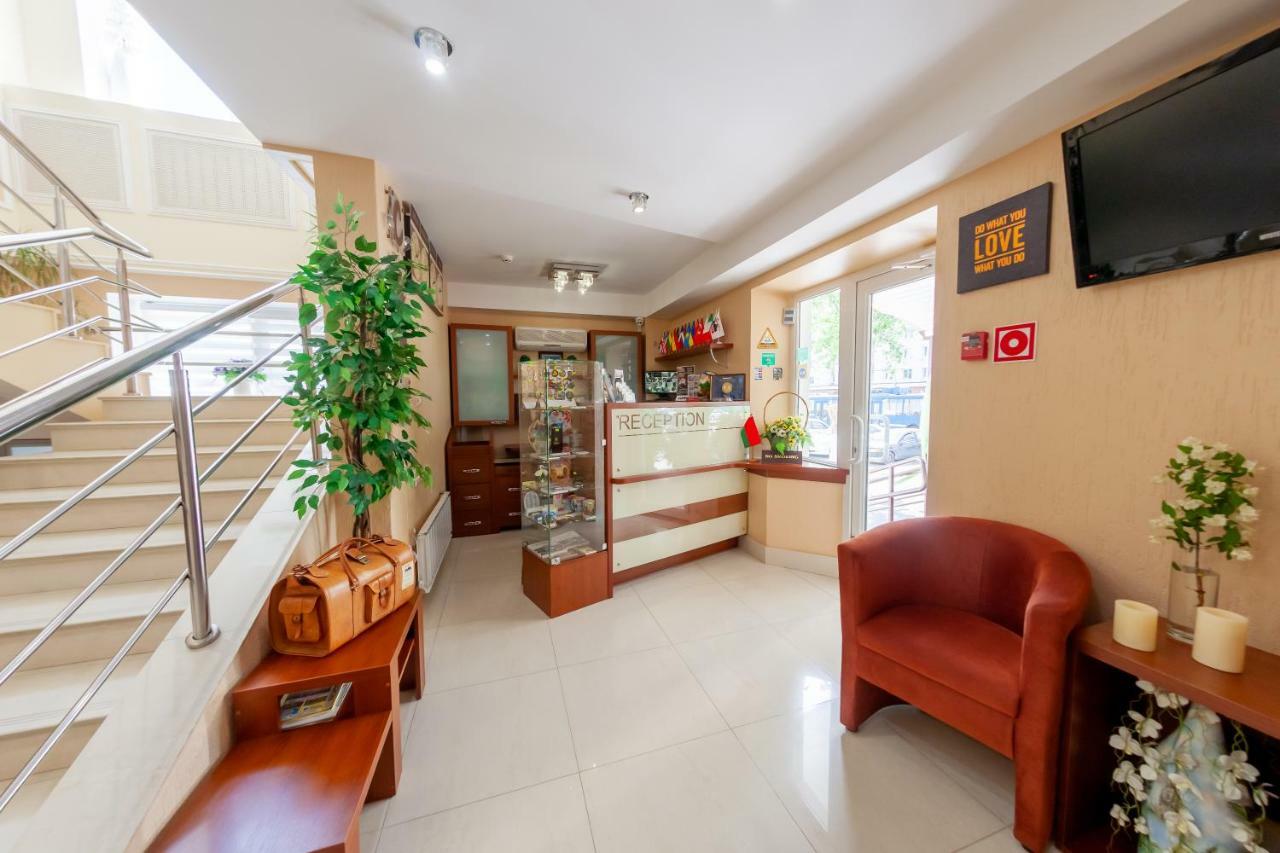 City Hotel Gomel Esterno foto